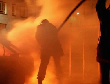 Γαλλία: Θλίψη για τη φωτιά στο Μπομπινί - Έχασαν την ζωή τους δυο γυναίκες και δυο παιδιά (φωτο)